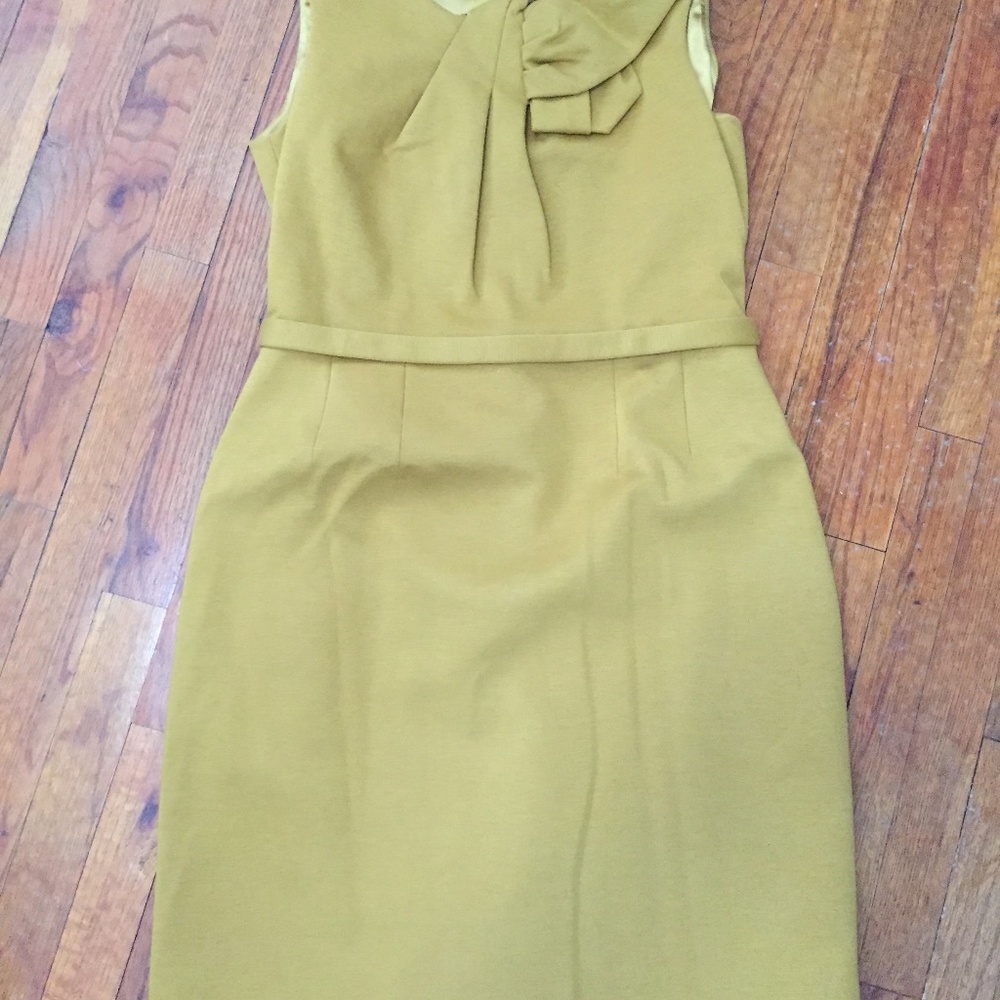 Tahari Dress, gold-maize color, Size 6